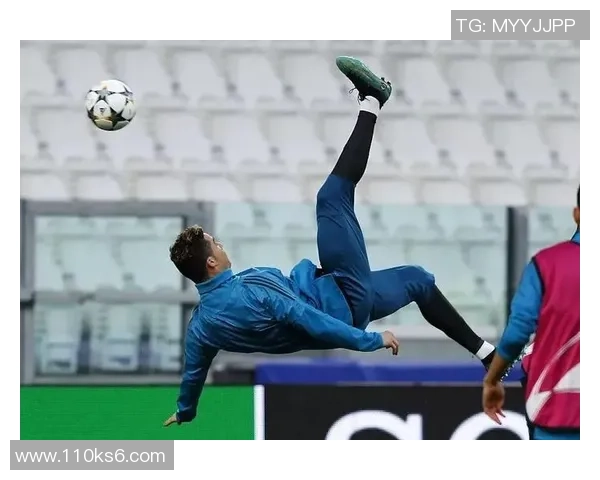 追足球球星的女博主是谁 她如何用独特视角征服粉丝的心